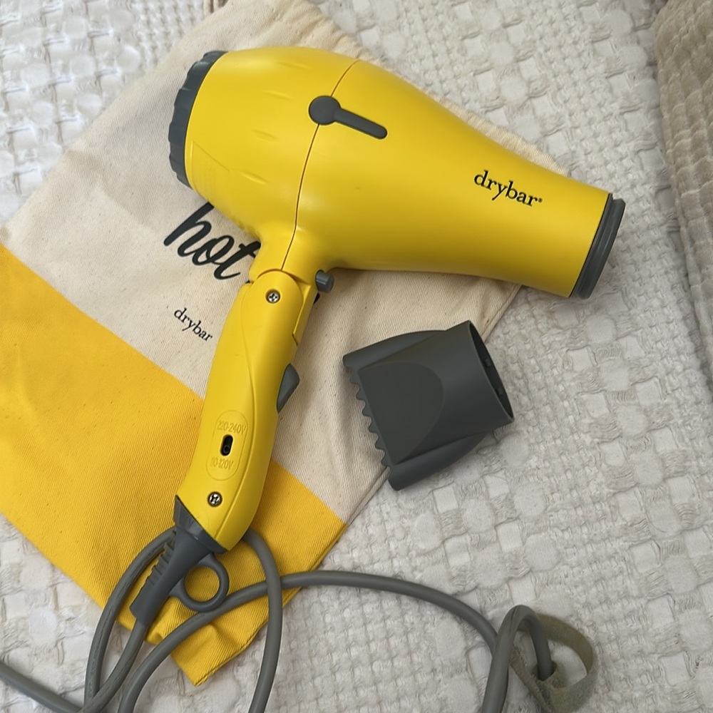Drybar Baby Buttercup Travel Dryer - Picture 4 of 4